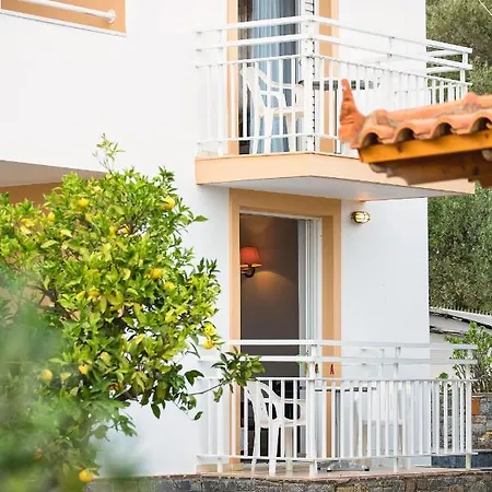 Primavera Paradise Apart-hotel